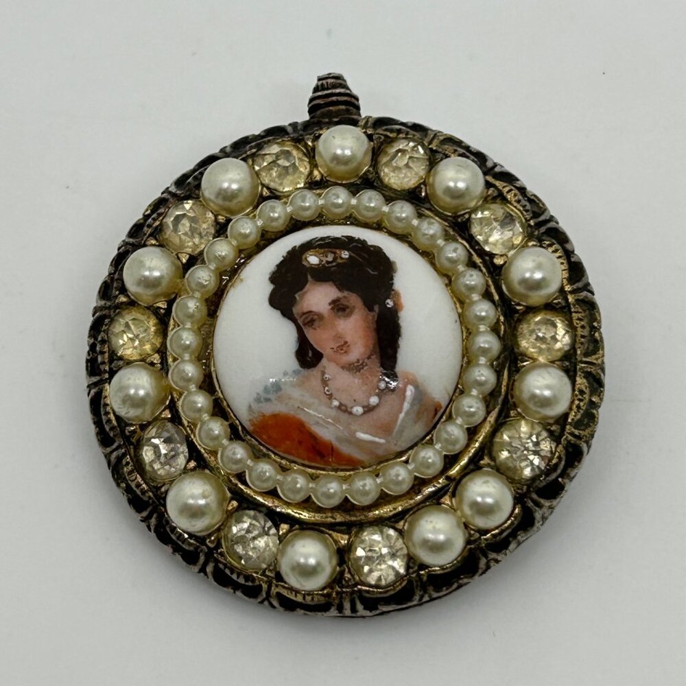 Vintage Limoges Porcelain Cameo Brooch Faux Pearls Rhinestones Hand Painted READ - Picture 4 of 16